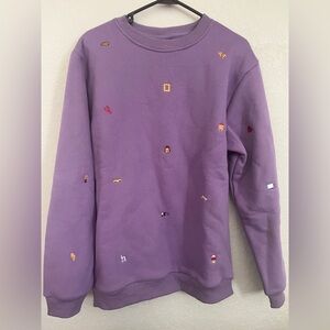 Lavender Embroidered Women's Crew Neck Sweatshirt “Friends”